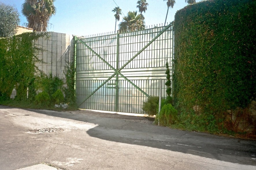 More Photos Of 3115-3125 Santa Monica Blvd, Santa Monica Storefront Retail Office For Sale