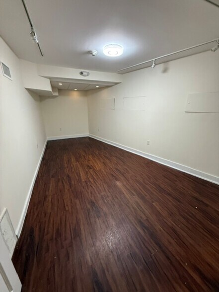 More Photos Of 229-235 Harvard St, Brookline Loft Creative Space For Lease