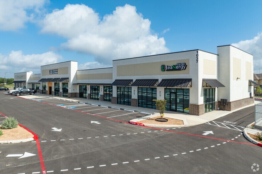 Primary Photo Of 1037 TX-46, New Braunfels Storefront For Lease