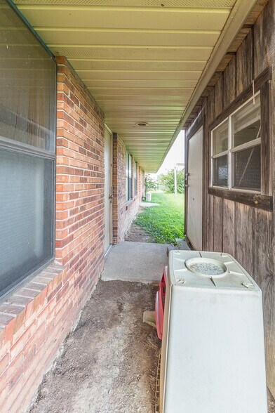More Photos Of 300 Alamar St, Fort Oglethorpe General Retail For Sale