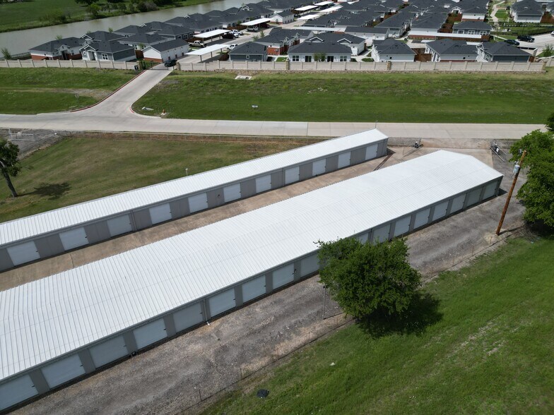 More Photos Of 208 Moore Ln, Lavon Industrial For Sale