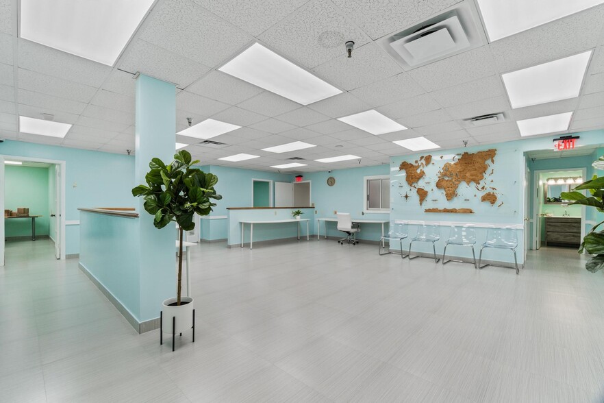 Primary Photo Of 4160 W 16th Ave, Hialeah Medical For Lease