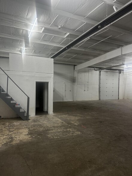 More Photos Of 4240 Lisa Dr, Tipp City Warehouse For Lease