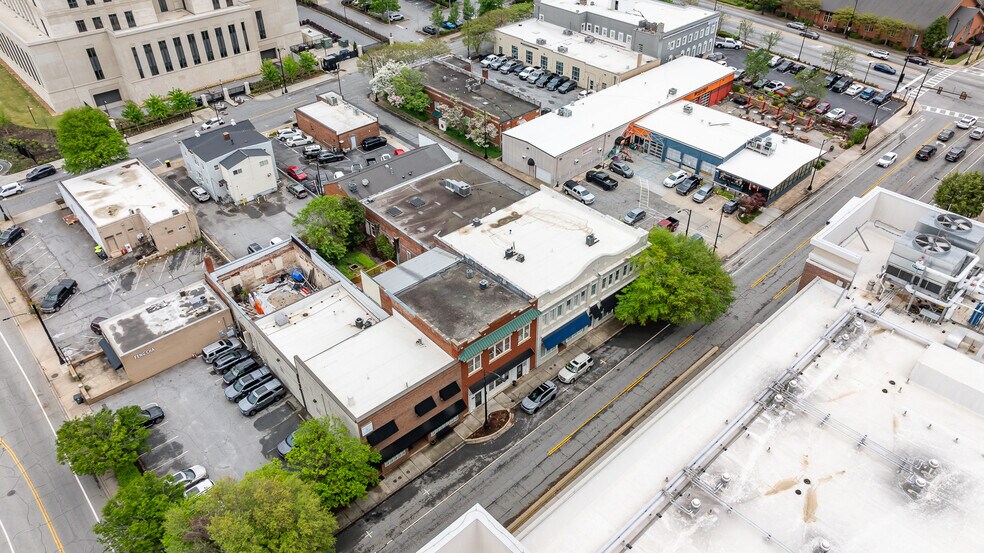 More Photos Of 217-219 E Washington St, Greenville Storefront Retail Office For Lease