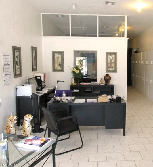 More Photos Of 1211 Miramar St, Cape Coral Office For Sale