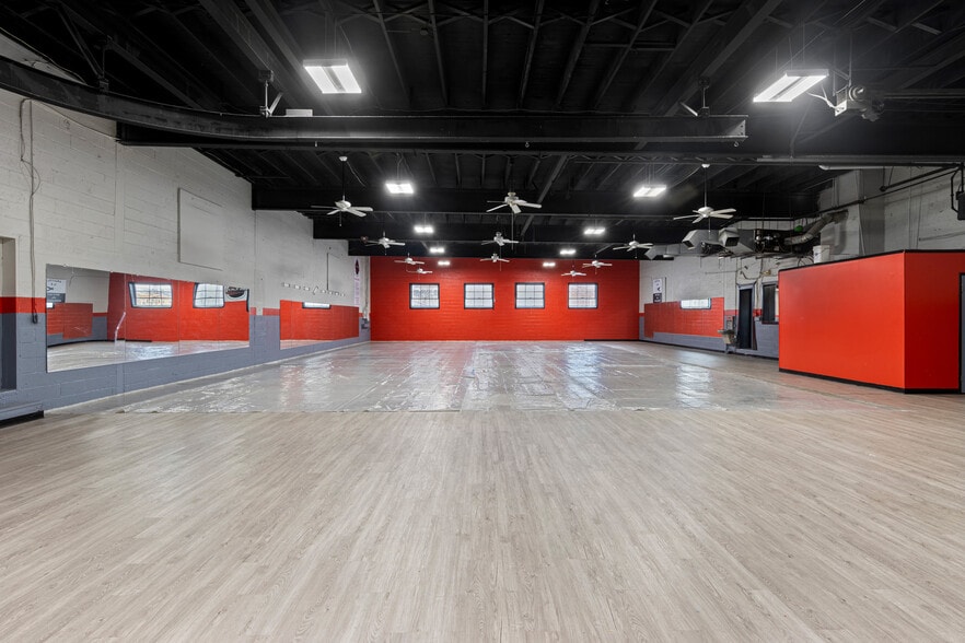 More Photos Of 3626 Winding Way, Newtown Square Warehouse For Sale