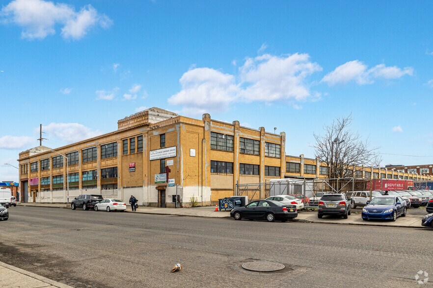 More Photos Of 254 Elizabeth Ave, Newark Warehouse For Lease