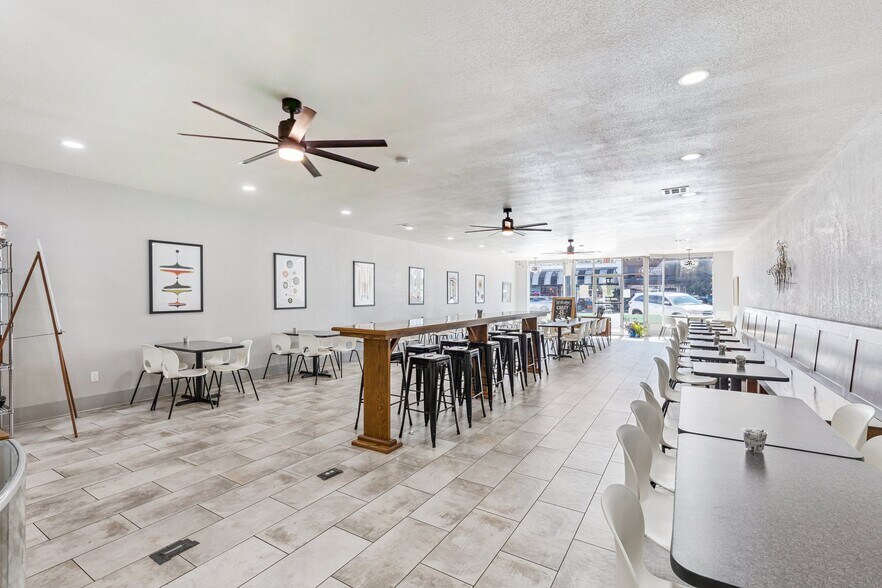 More Photos Of 424 W Chickasha Ave, Chickasha Storefront For Sale