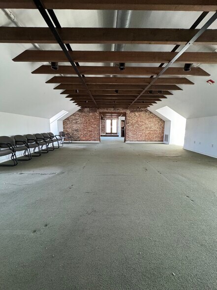More Photos Of 415-419 S 2nd St, Philadelphia Loft Creative Space For Sale
