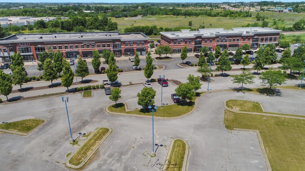 More Photos Of 19060-19070 Everett Blvd, Mokena Storefront Retail Office For Lease