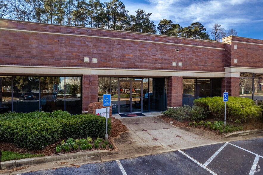 More Photos Of 1000 Mansell Exchange W, Alpharetta Unknown For Lease