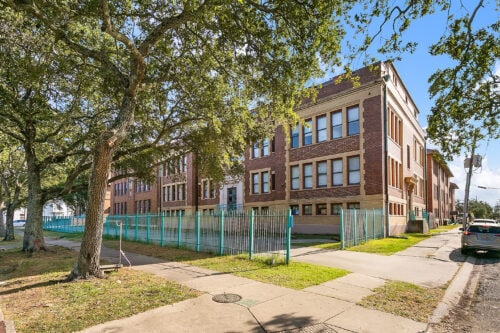 More Photos Of 3220-3222 Canal St, New Orleans Specialty For Sale