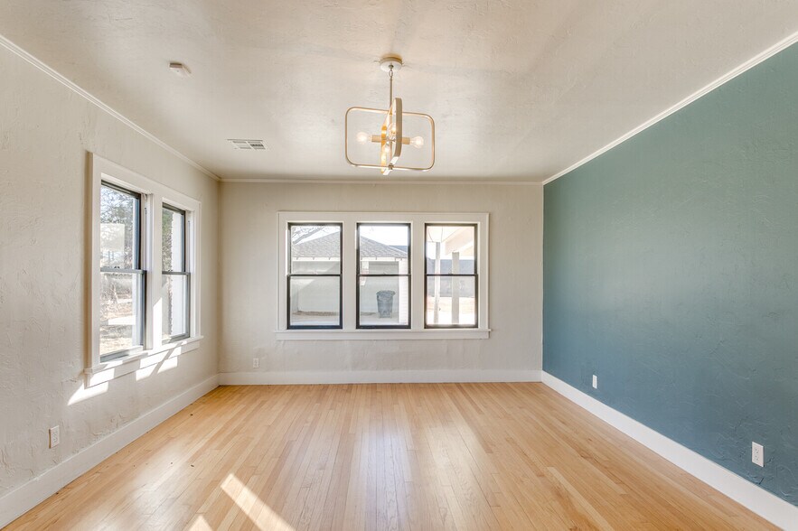 More Photos Of 608 E Eubanks St, Oklahoma City Office For Sale