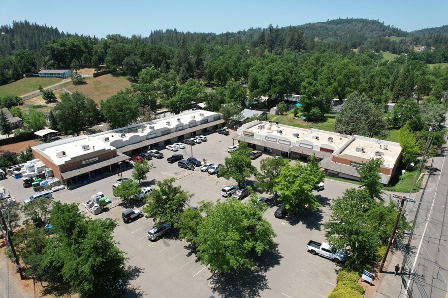 More Photos Of 4570 Pleasant Valley Rd, Placerville Freestanding For Lease