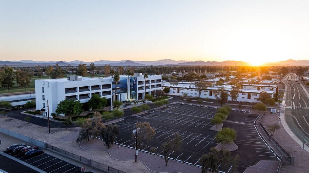 More Photos Of 560 W Brown Rd, Mesa Office For Lease