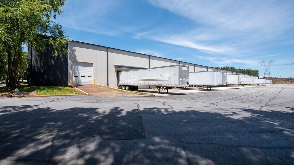 More Photos Of 2670 Breckinridge Blvd, Duluth Warehouse For Lease