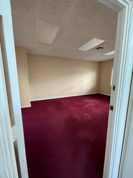 More Photos Of 71650 Sahara Rd, Rancho Mirage Office For Lease