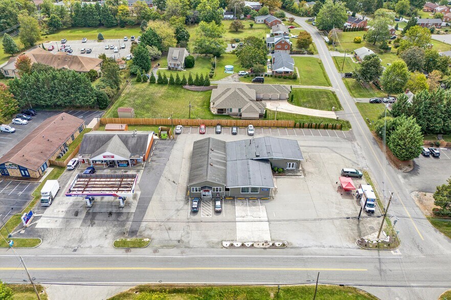 More Photos Of 3664 Colonial Ave, Cave Spring General Retail For Lease