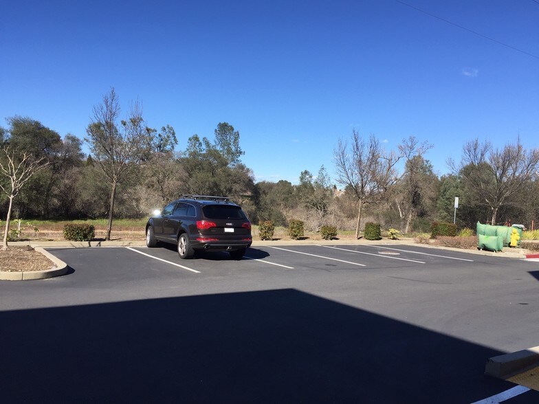 More Photos Of 4416 Yankee Hill Rd, Rocklin Warehouse For Lease