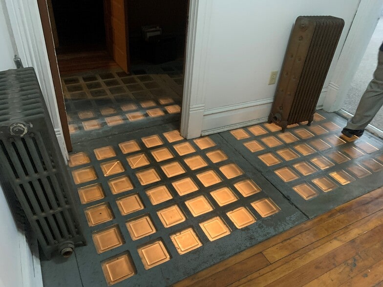 More Photos Of 16 N Trade St, Tryon Office For Sale