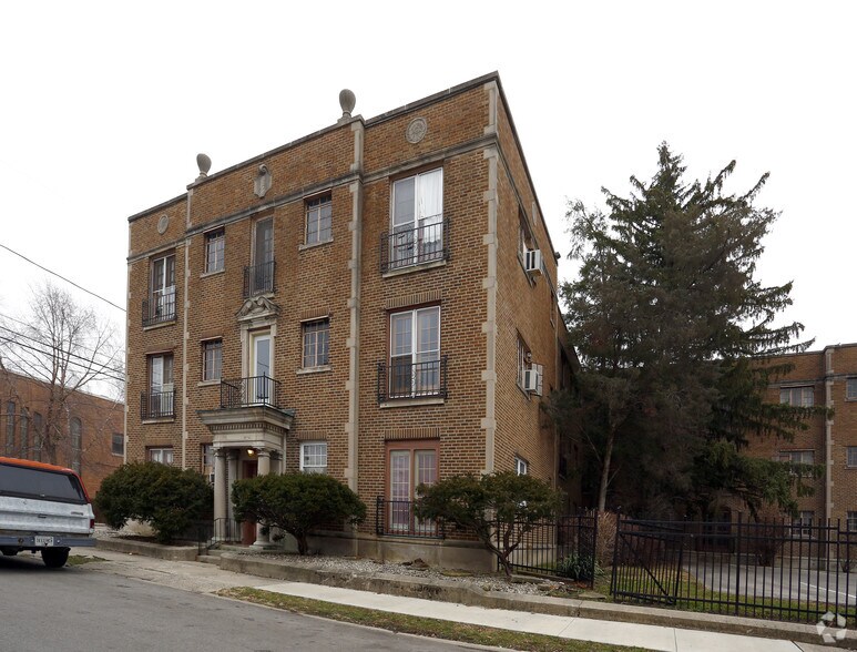 More Photos Of 522 W Adams St, Muncie Apartments For Sale