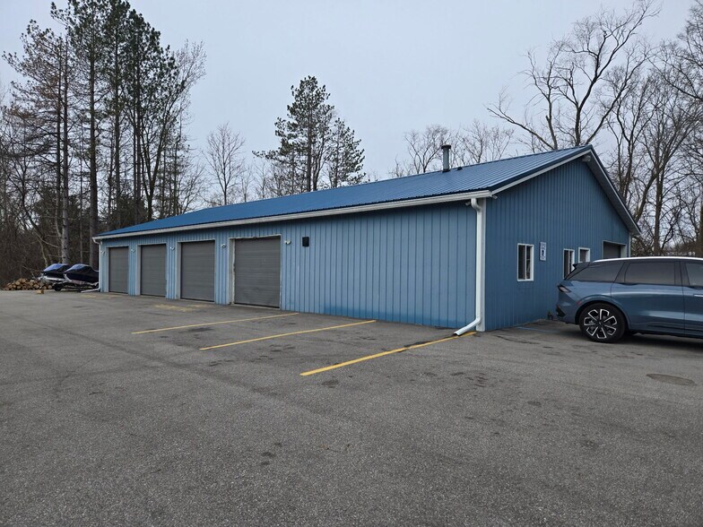 More Photos Of 7331 Gratiot Rd, Saginaw Flex For Sale