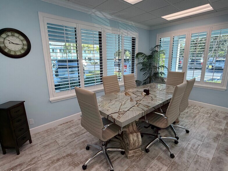 More Photos Of 270 Central Blvd, Jupiter Office For Sale