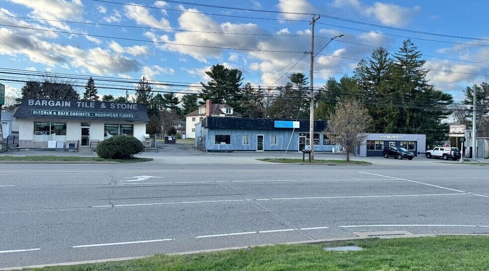 Primary Photo Of 582 Boston Post Rd, Milford Storefront Retail Office For Sale
