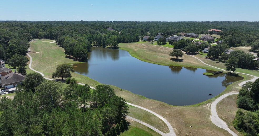More Photos Of 128 Oakview Club Dr, Macon-Bibb Golf Course Driving Range For Sale