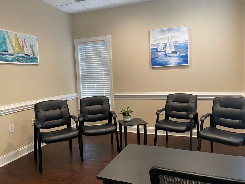 More Photos Of 2929 Breezewood Ave, Fayetteville Office For Sale