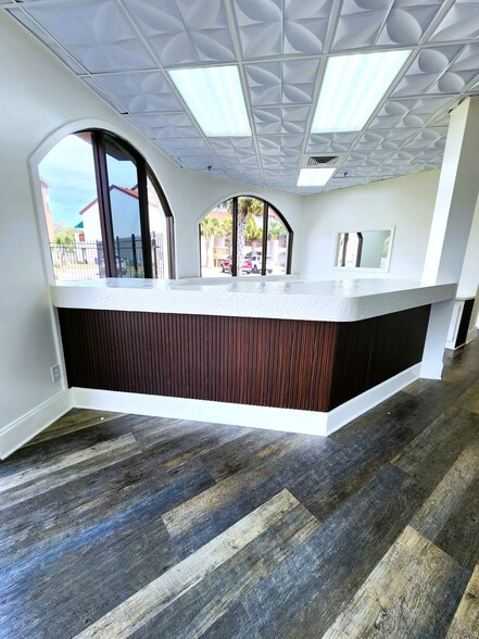 Primary Photo Of 8700-8730 Thomas Dr, Panama City Apartments For Lease