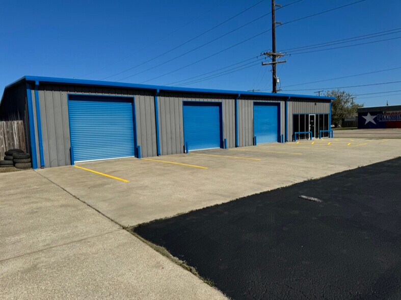 Primary Photo Of 4010 Main Ave, Groves Freestanding For Lease
