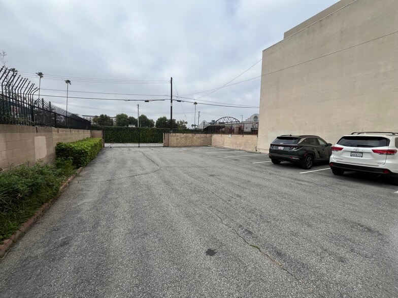 More Photos Of 1654 E 4th St, Santa Ana Medical For Sale