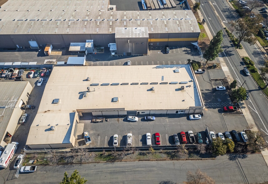 More Photos Of 521 Wilbur Ave, Antioch Manufacturing For Sale