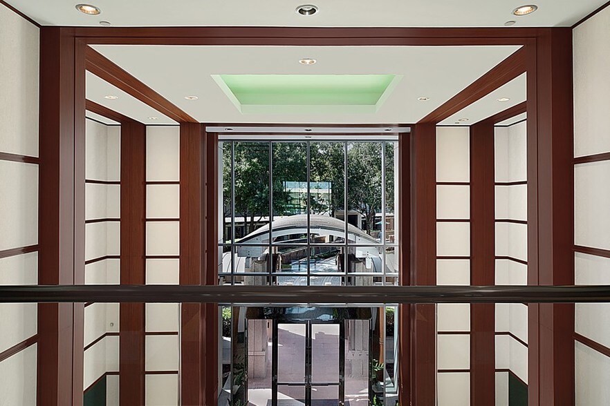 More Photos Of 12800 University Dr, Fort Myers Office For Lease