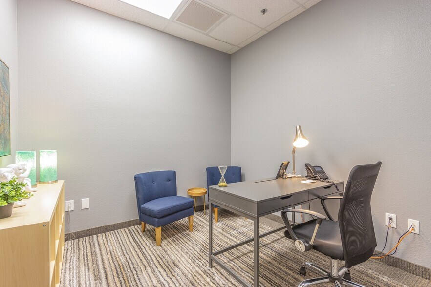 More Photos Of 2075 S Cottonwood Dr, Tempe Medical For Lease