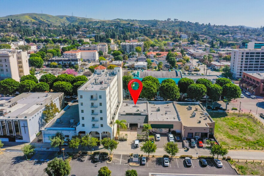 More Photos Of 7039 Greenleaf Ave, Whittier Restaurant For Sale