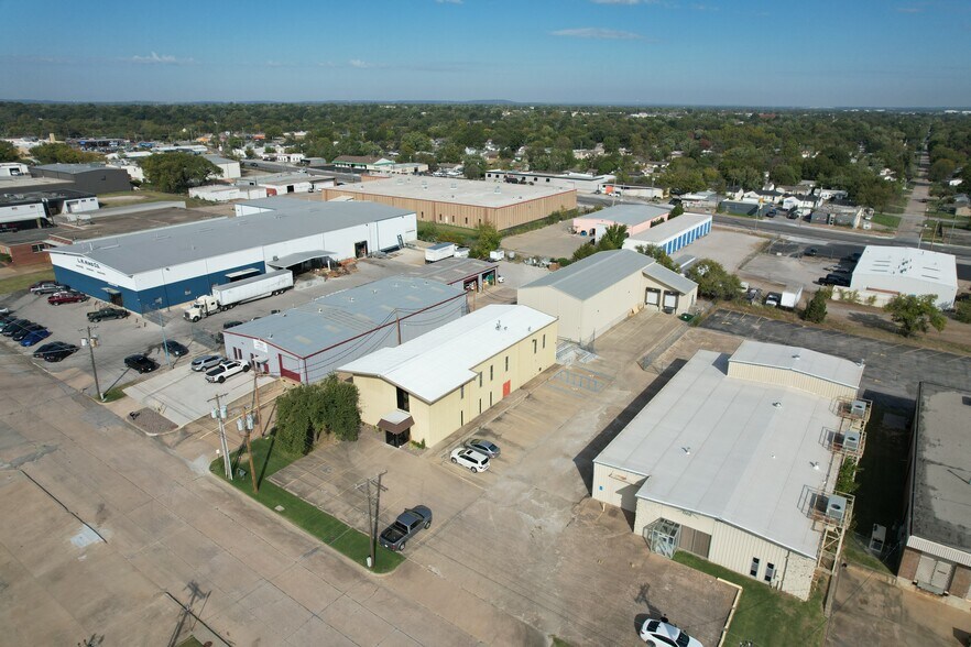 More Photos Of 6935 E 12th St, Tulsa Manufacturing For Lease