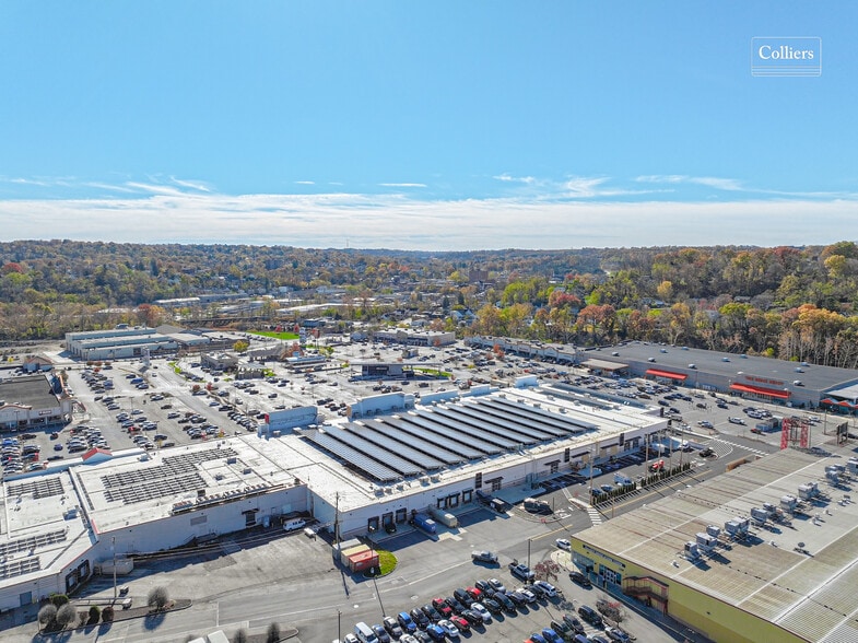 Primary Photo Of 1025 Washington Pike, Bridgeville General Retail For Lease