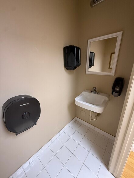 More Photos Of 12905 SW 132nd St, Miami Industrial For Lease