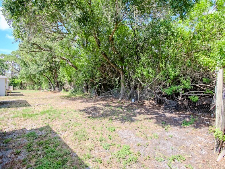 More Photos Of , Bradenton Multifamily For Sale