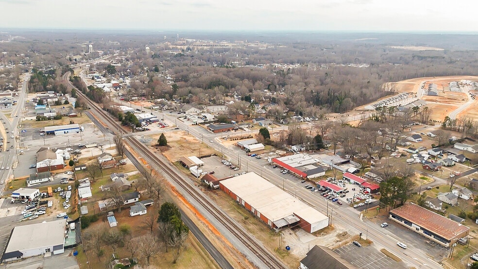 More Photos Of 1906 N Main St, Kannapolis Industrial For Sale