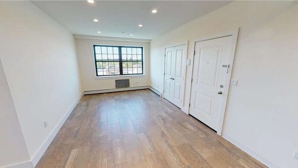 More Photos Of 16805 Depot Rd, Flushing Apartments For Sale