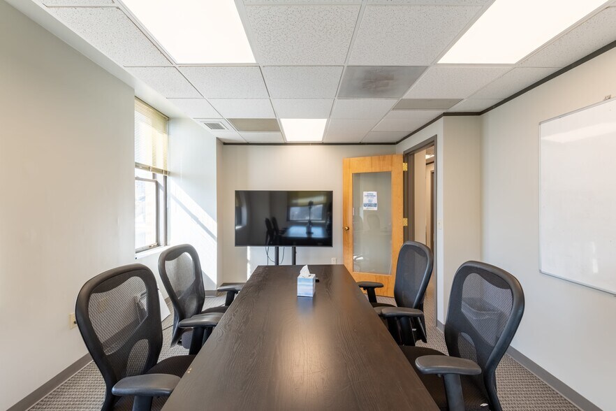 More Photos Of 127 W Hargett St, Raleigh Loft Creative Space For Lease