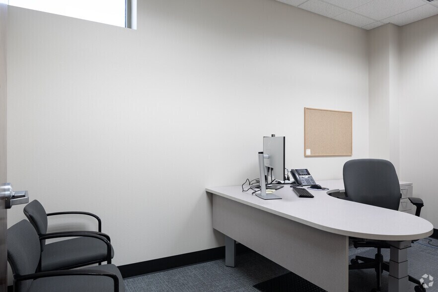 More Photos Of 3985 S Lincoln Ave, Loveland Research And Development For Lease