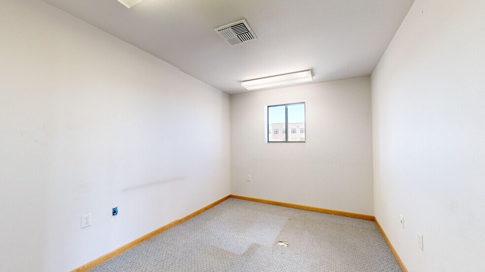 More Photos Of 3088 Gabel Rd, Billings Flex For Sale