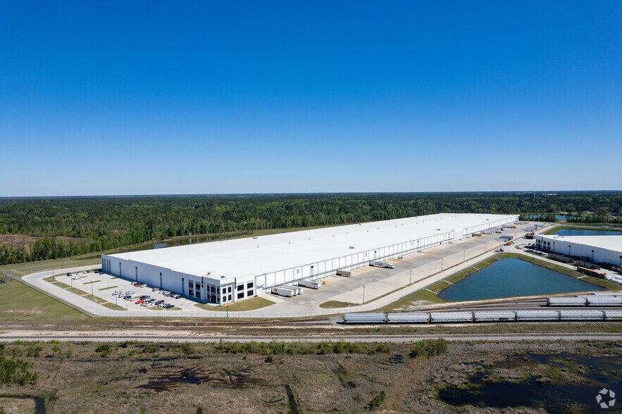 More Photos Of 300 Seabrook Pky, Pooler Warehouse For Lease