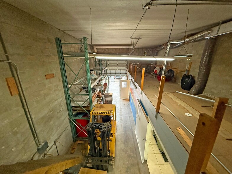 More Photos Of 7935 NW 64th St, Miami Warehouse For Sale