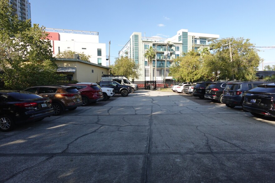 More Photos Of 110 S 12th St, Tampa Office For Lease