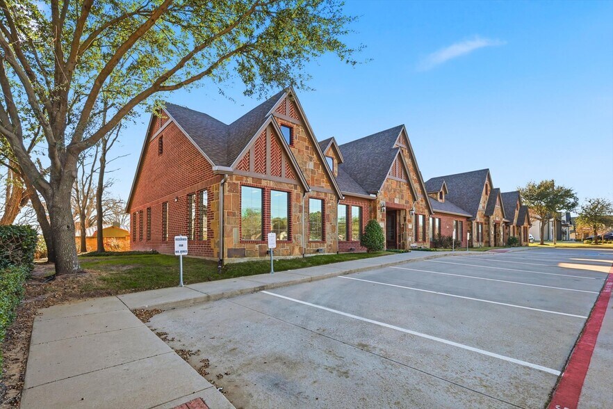 More Photos Of 1117 Glade Rd, Colleyville Medical For Lease